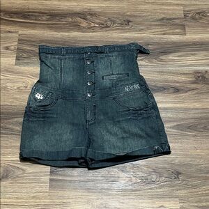Dereon High-Waist Dark Gray Denim Shorts with Belt